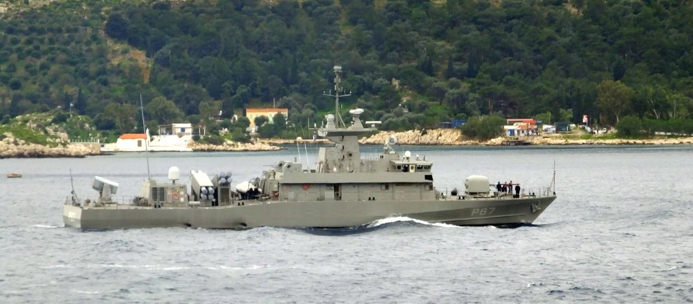 Η ΤΠΚ «Ρουσσέν» κατέπλευσε στο Καστελόριζο (φωτό)